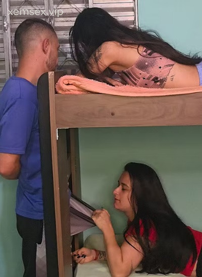 LittleBrunette